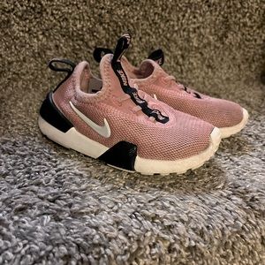 Toddler Nike running shoes